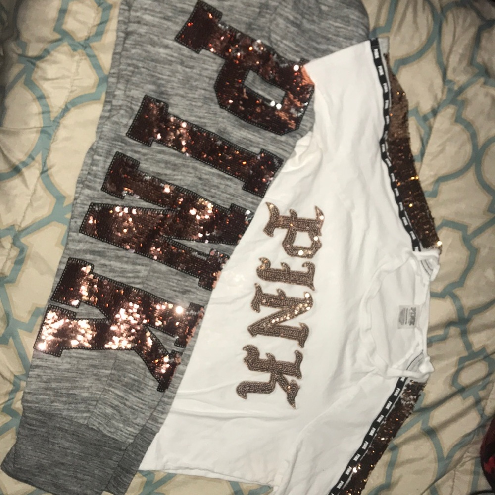 VS Pink T-Shirt and Joggers SET!